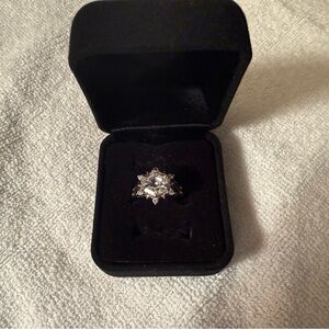 Vintage Avon Silvertone Noella Snowflake Ring Size 7